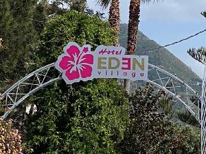 Realizzazione insegna traforata luminosa - Villa Helios